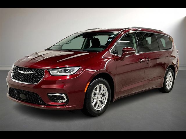 2022 Chrysler Pacifica Touring-L