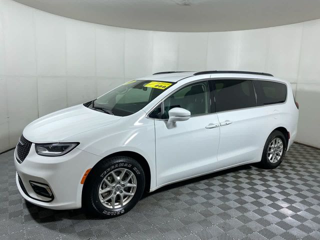 2022 Chrysler Pacifica Touring-L