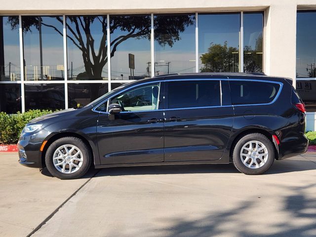 2022 Chrysler Pacifica Touring-L