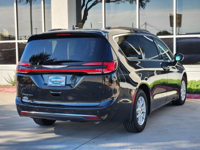 2022 Chrysler Pacifica Touring-L