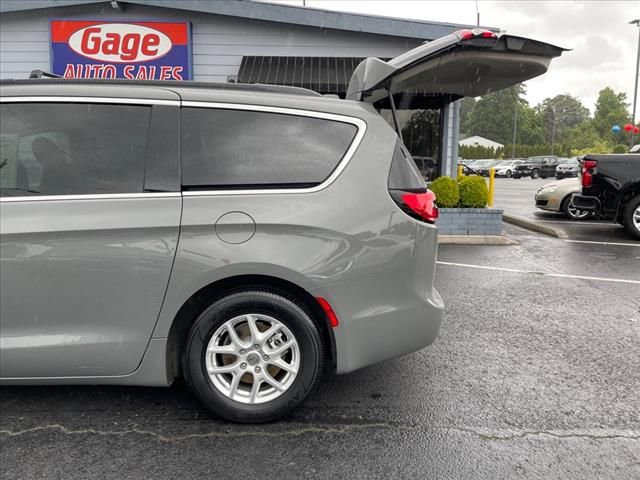 2022 Chrysler Pacifica Touring-L