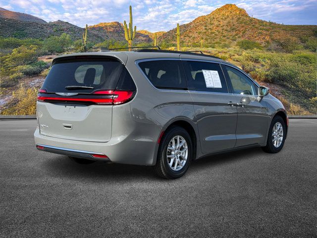 2022 Chrysler Pacifica Touring-L