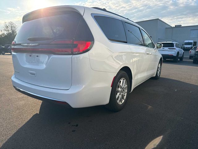 2022 Chrysler Pacifica Touring-L