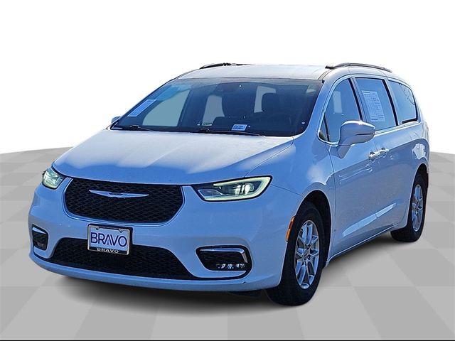 2022 Chrysler Pacifica Touring-L