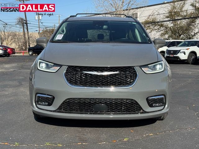 2022 Chrysler Pacifica Touring-L