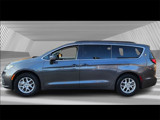 2022 Chrysler Pacifica Touring-L