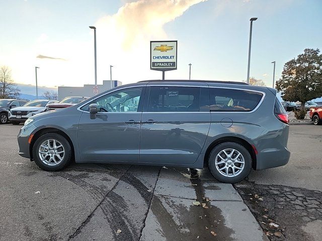 2022 Chrysler Pacifica Touring-L