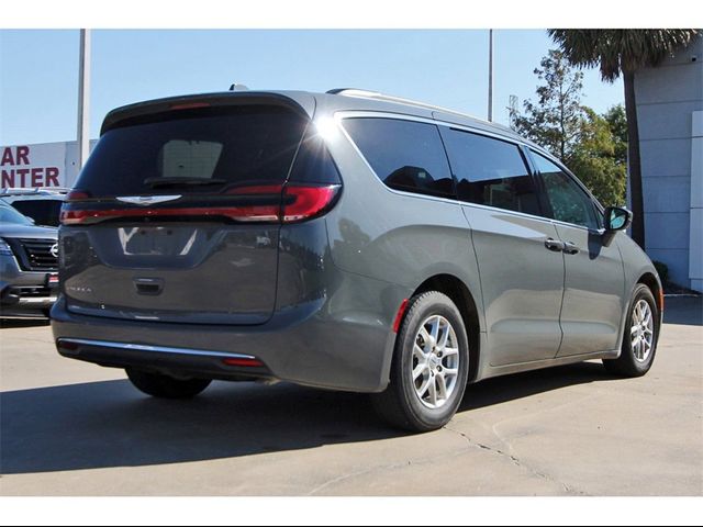 2022 Chrysler Pacifica Touring-L