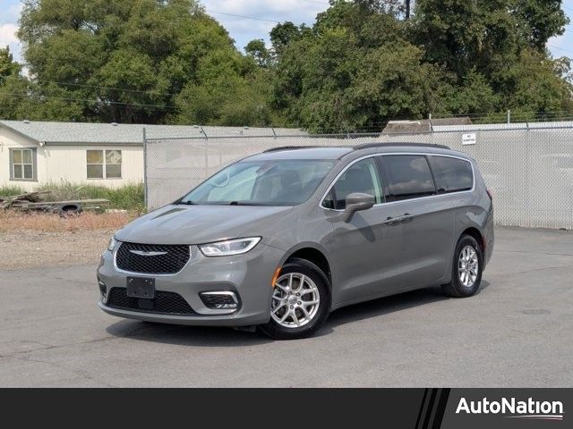 2022 Chrysler Pacifica Touring-L