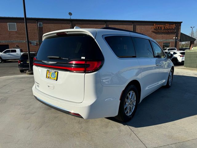 2022 Chrysler Pacifica Touring-L