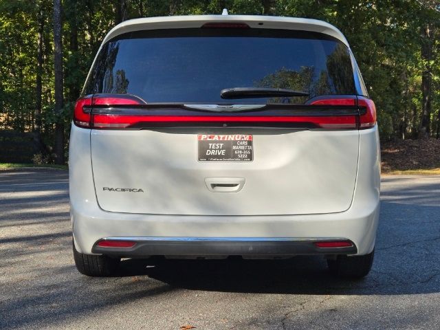 2022 Chrysler Pacifica Touring-L