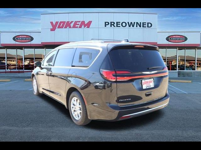 2022 Chrysler Pacifica Touring-L