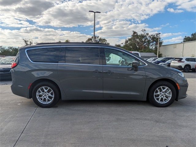 2022 Chrysler Pacifica Touring-L