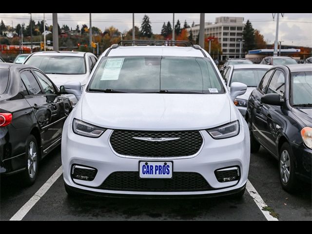 2022 Chrysler Pacifica Touring-L