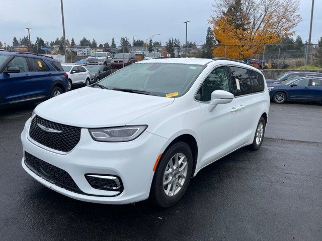 2022 Chrysler Pacifica Touring-L