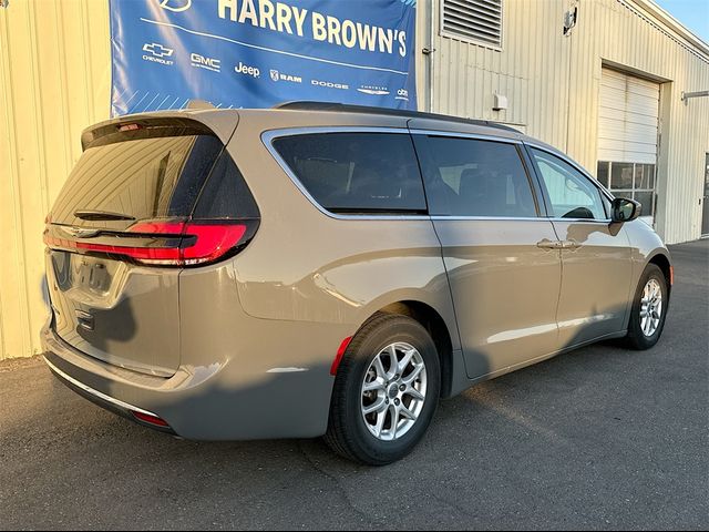 2022 Chrysler Pacifica Touring-L