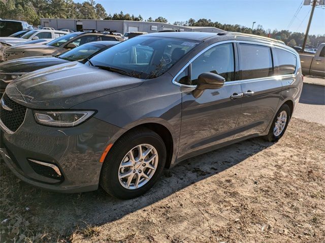 2022 Chrysler Pacifica Touring-L