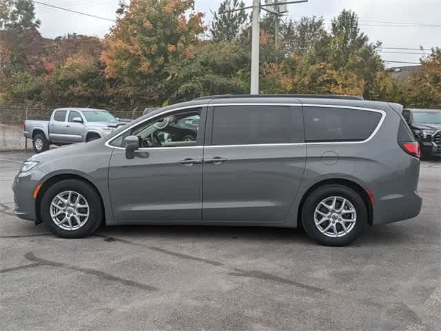 2022 Chrysler Pacifica Touring-L