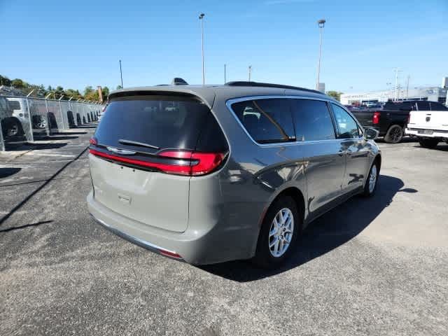 2022 Chrysler Pacifica Touring-L