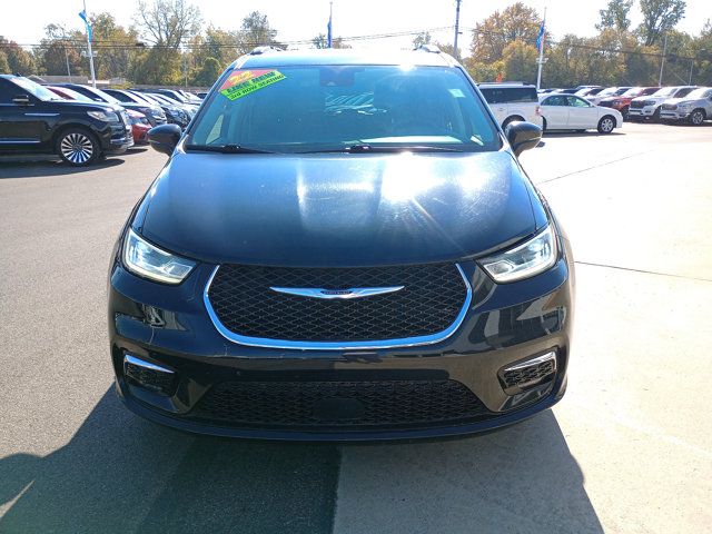 2022 Chrysler Pacifica Touring-L