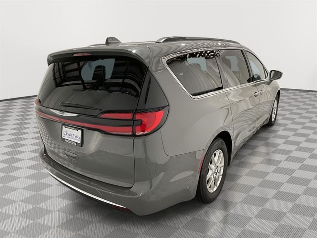 2022 Chrysler Pacifica Touring-L