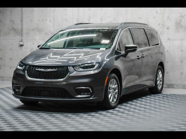 2022 Chrysler Pacifica Touring-L