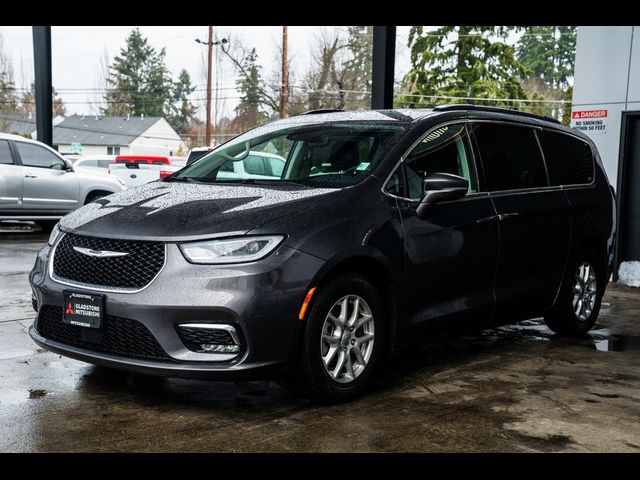 2022 Chrysler Pacifica Touring-L