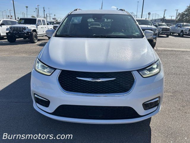 2022 Chrysler Pacifica Touring-L