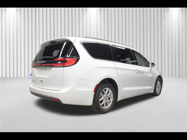 2022 Chrysler Pacifica Touring-L