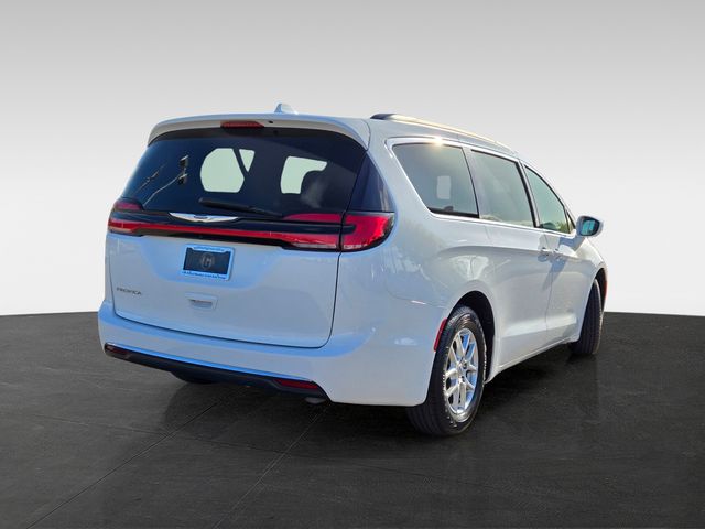 2022 Chrysler Pacifica Touring-L