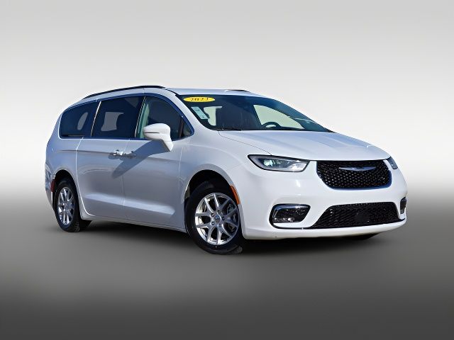 2022 Chrysler Pacifica Touring-L