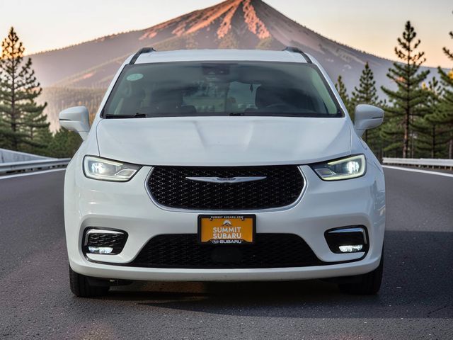 2022 Chrysler Pacifica Touring-L