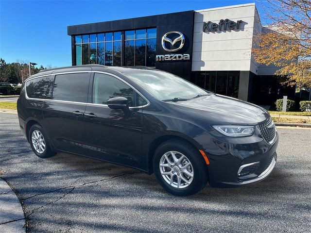 2022 Chrysler Pacifica Touring-L