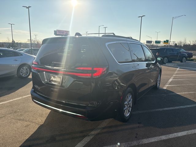 2022 Chrysler Pacifica Touring-L