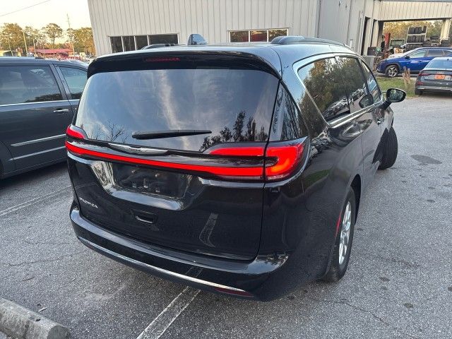 2022 Chrysler Pacifica Touring-L