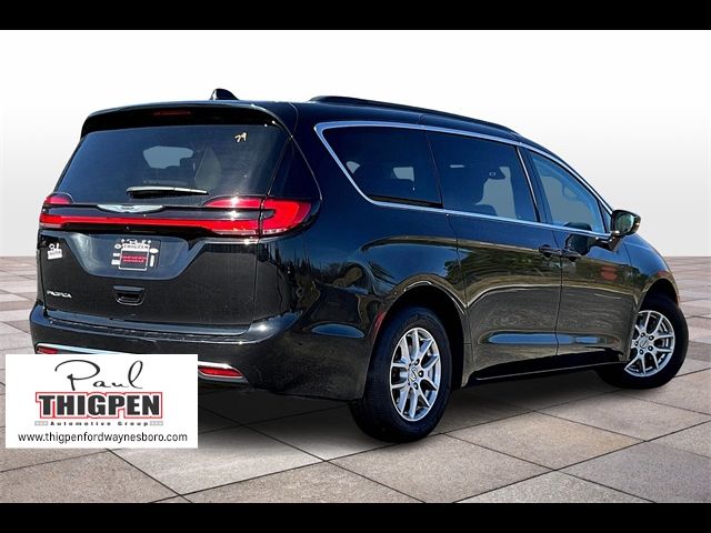 2022 Chrysler Pacifica Touring-L