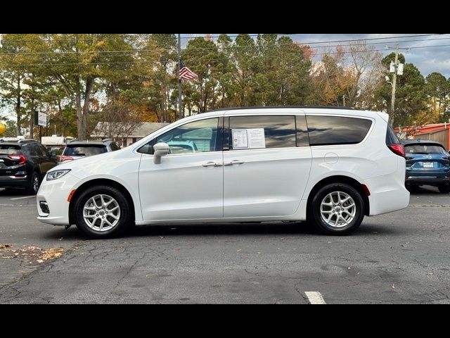 2022 Chrysler Pacifica Touring-L