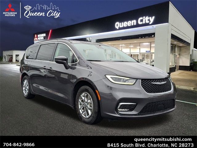 2022 Chrysler Pacifica Touring-L