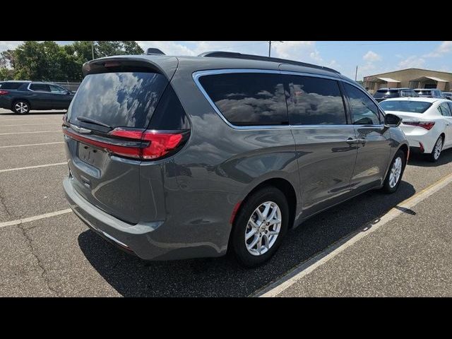 2022 Chrysler Pacifica Touring-L