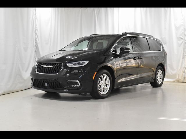 2022 Chrysler Pacifica Touring-L