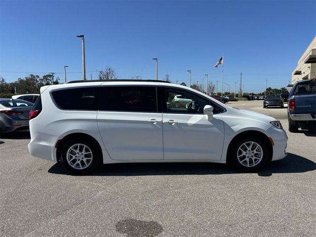 2022 Chrysler Pacifica Touring-L