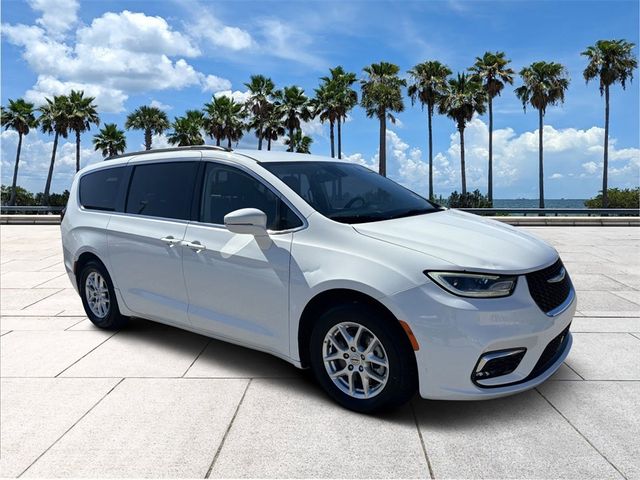 2022 Chrysler Pacifica Touring-L