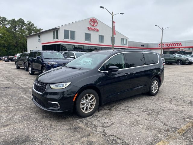 2022 Chrysler Pacifica Touring-L