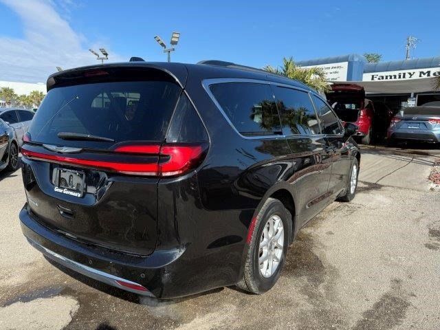 2022 Chrysler Pacifica Touring-L