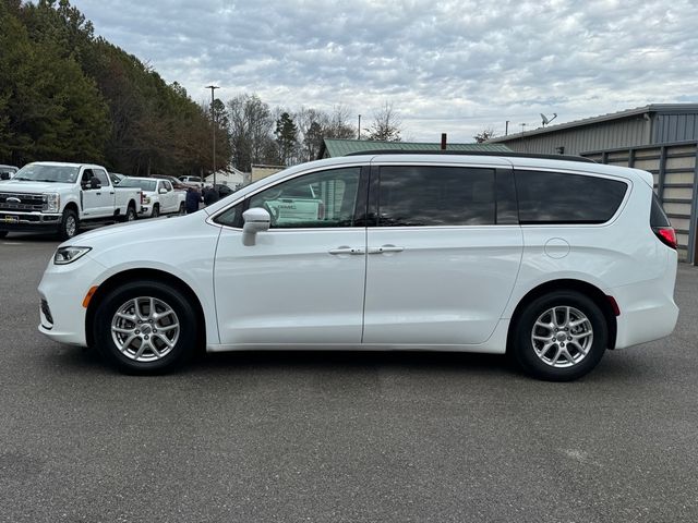 2022 Chrysler Pacifica Touring-L