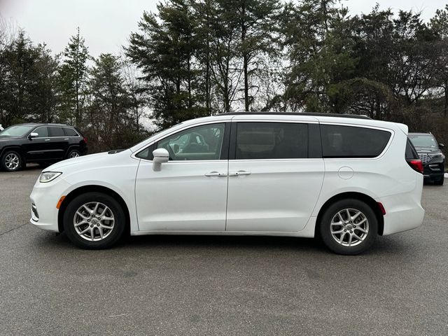 2022 Chrysler Pacifica Touring-L