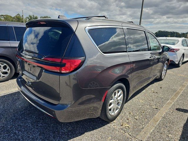 2022 Chrysler Pacifica Touring-L