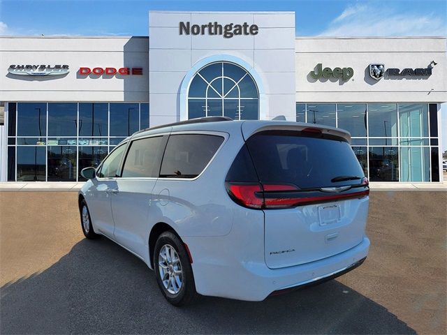 2022 Chrysler Pacifica Touring-L