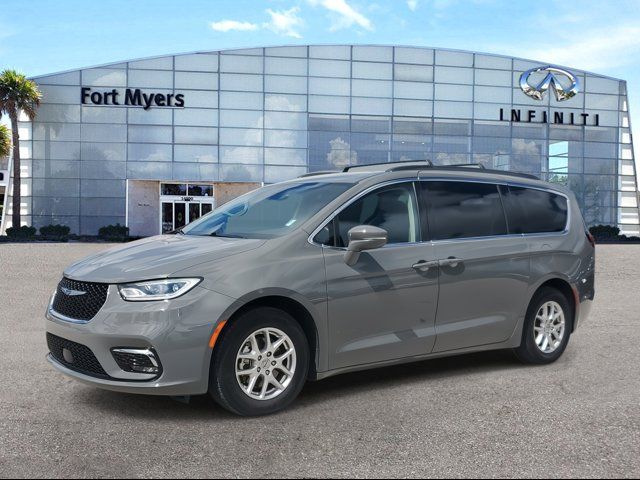 2022 Chrysler Pacifica Touring-L