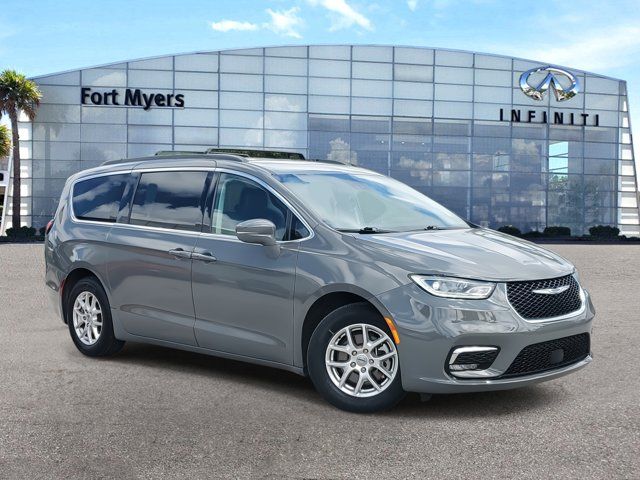 2022 Chrysler Pacifica Touring-L